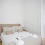 Rent 1 bedroom apartment of 48 m² in Porto