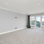 Rent 3 bedroom apartment in Elmbridge