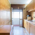 Rent 1 bedroom apartment in Porto