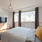 Rent a room of 186 m² in Stuttgart