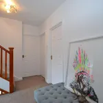 Rent 4 bedroom apartment in Hertsmere