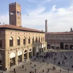 Affitto 4 camera appartamento di 65 m² in Bologna