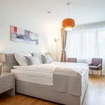 Miete 4 Schlafzimmer wohnung von 135 m² in Düsseldorf