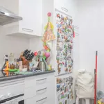 Rent a room of 85 m² in madrid