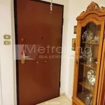 Rent 2 bedroom apartment of 93 m² in Αμφιάλη