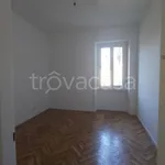 Rent 2 bedroom apartment of 65 m² in Milano