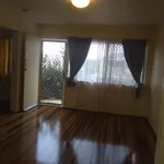 Rent 1 bedroom apartment in Greenslopes