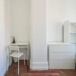 Rent 16 bedroom apartment in Lisbon