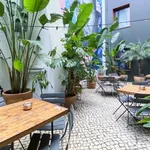 Rent 8 bedroom apartment in lisbon