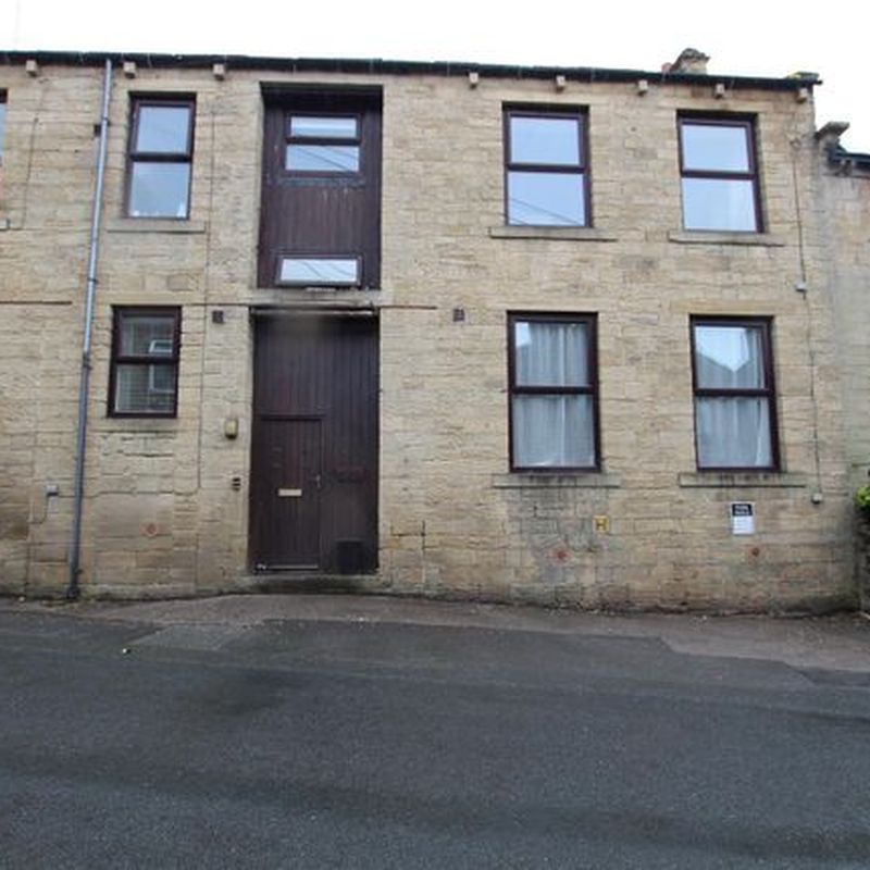 Flat to rent in High Street, Sutton-In-Craven, Keighley BD20
