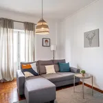 Rent 3 bedroom apartment of 84 m² in Lisbon