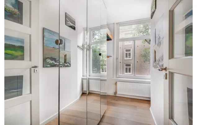 Huur 2 slaapkamer appartement van 77 m² in Amsterdam