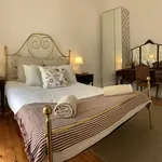 Rent 6 bedroom apartment in Lisbon