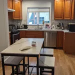 Furnished room in a 4-BR house in Lynnwood, near