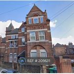 Rent 6 bedroom flat in East Midlands