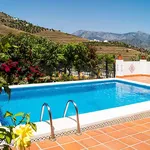 FANTÁSTICA VILLA EN NERJA