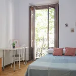 Rent a room of 90 m² in madrid