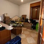 Affitto 5 camera appartamento di 150 m² in Giugliano in Campania