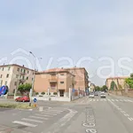 Affitto 4 camera appartamento di 110 m² in Pavia