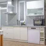 Rent 3 bedroom apartment of 90 m² in madrid