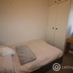 Rent 2 bedroom flat in Aberdeen