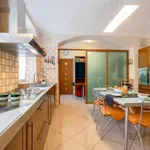 Rent 2 bedroom apartment in Turin