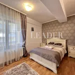 Rent 4 bedroom apartment of 150 m² in Bucuresti