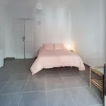 Rent 5 bedroom apartment in Valencia