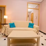 Rent a room of 120 m² in valencia