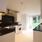 Rent 6 bedroom house in W3 9HG