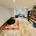 Rent 8 bedroom house in Toronto