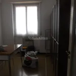 Rent 3 bedroom apartment of 75 m² in Genova