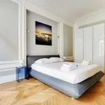 Appartement de 538 m² avec 1 chambre(s) en location à Paris