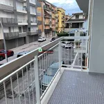 Affitto 3 camera appartamento di 65 m² in San Benedetto del Tronto