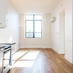 Rent 2 bedroom apartment in Brooklyn