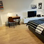 Rent 1 bedroom apartment of 25 m² in Dusseldorf