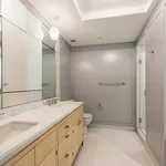 Rent 2 bedroom apartment of 110 m² in New York