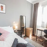 Rent a room in madrid