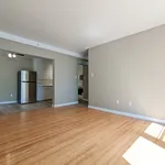 Appartement de 818 m² avec 2 chambre(s) en location à Edmonton