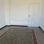 Rent 5 bedroom apartment of 135 m² in Genoa