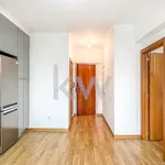 Rent 1 bedroom apartment of 34 m² in Amadora