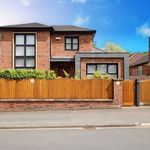 Rent 4 bedroom house in North West England