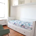 Rent a room in lisbon