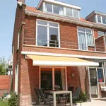 Rent 4 bedroom house of 180 m² in Vogelwijk