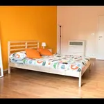 Rent a room in milan