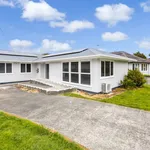 Rent 4 bedroom house of 160 m² in Upper Hutt