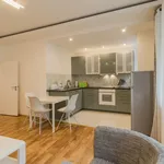 Miete 2 Schlafzimmer wohnung von 65 m² in Berlin