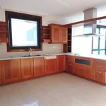 Rent 4 bedroom apartment of 325 m² in Ankara