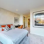 Rent 3 bedroom flat in London