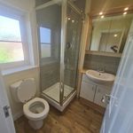 Rent 3 bedroom house in Tameside